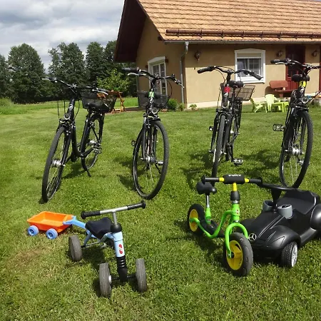 Gruene Farm * Burg Kauper